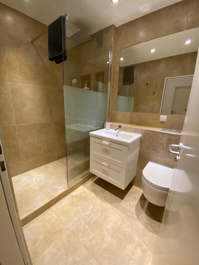 Duisburg Von Oben 3,5 Zimmer 8.Og Frisch Saniert Buitenkant foto